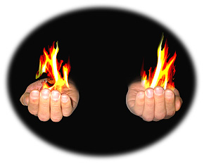 fiamme_dalle_mani